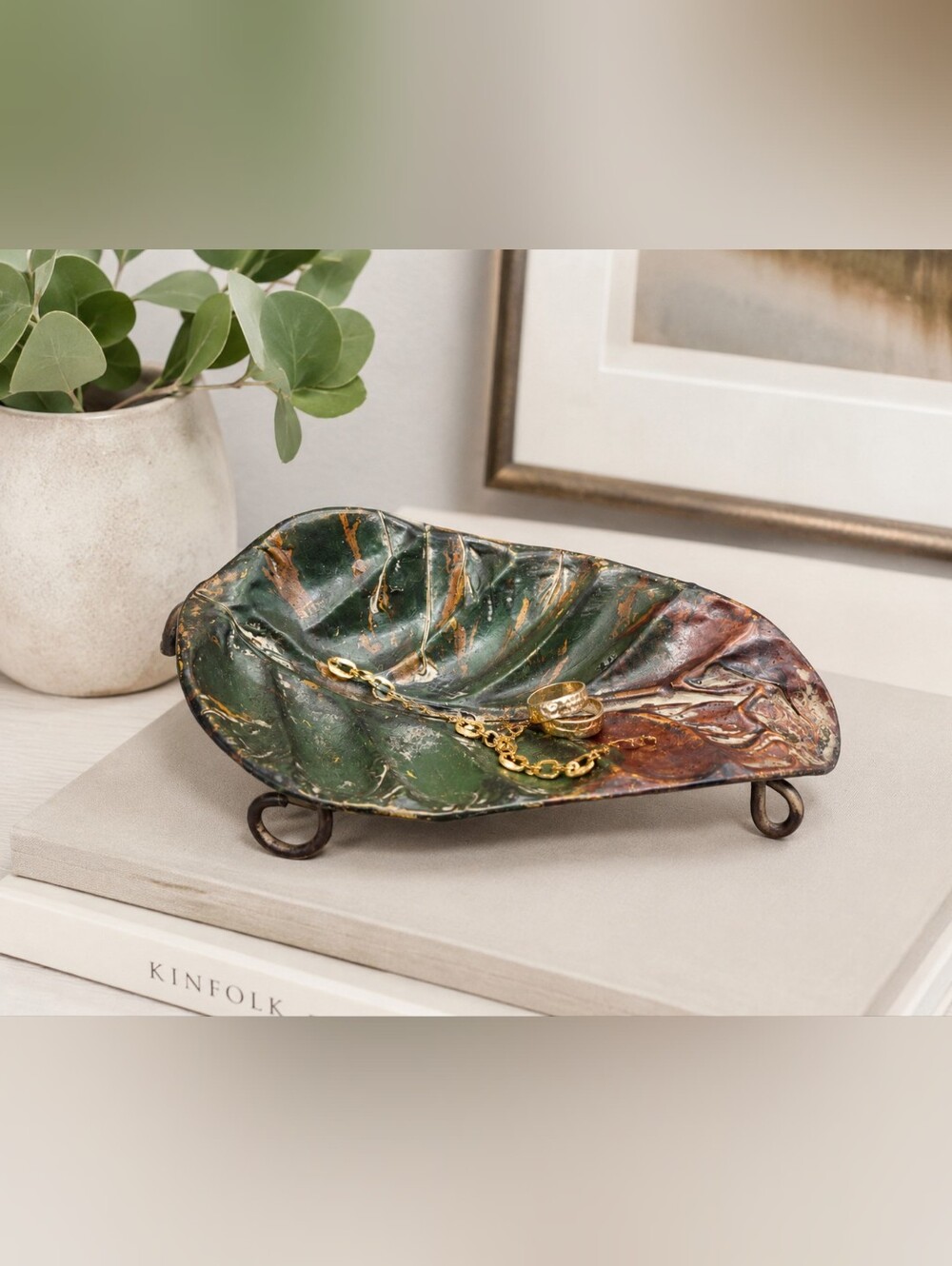 Decorative Leaf Dish with Legs